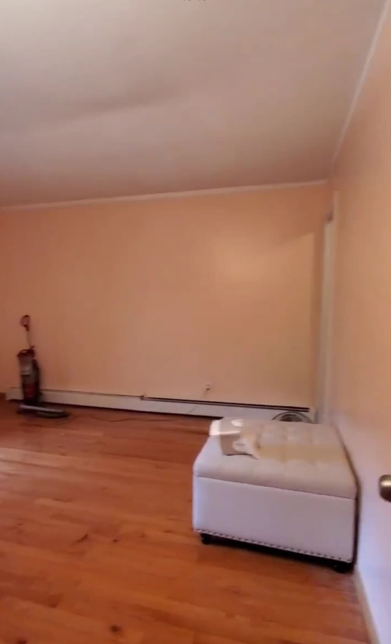 Building Photo - 257 Lake Rd