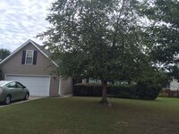 Building Photo - 664 Pine Branches Cir SE