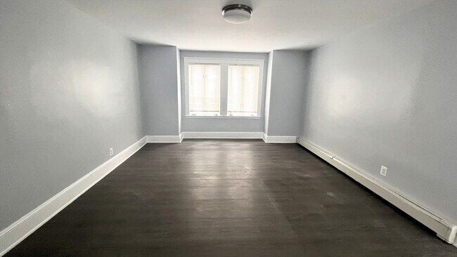 Building Photo - 169 Marlboro St