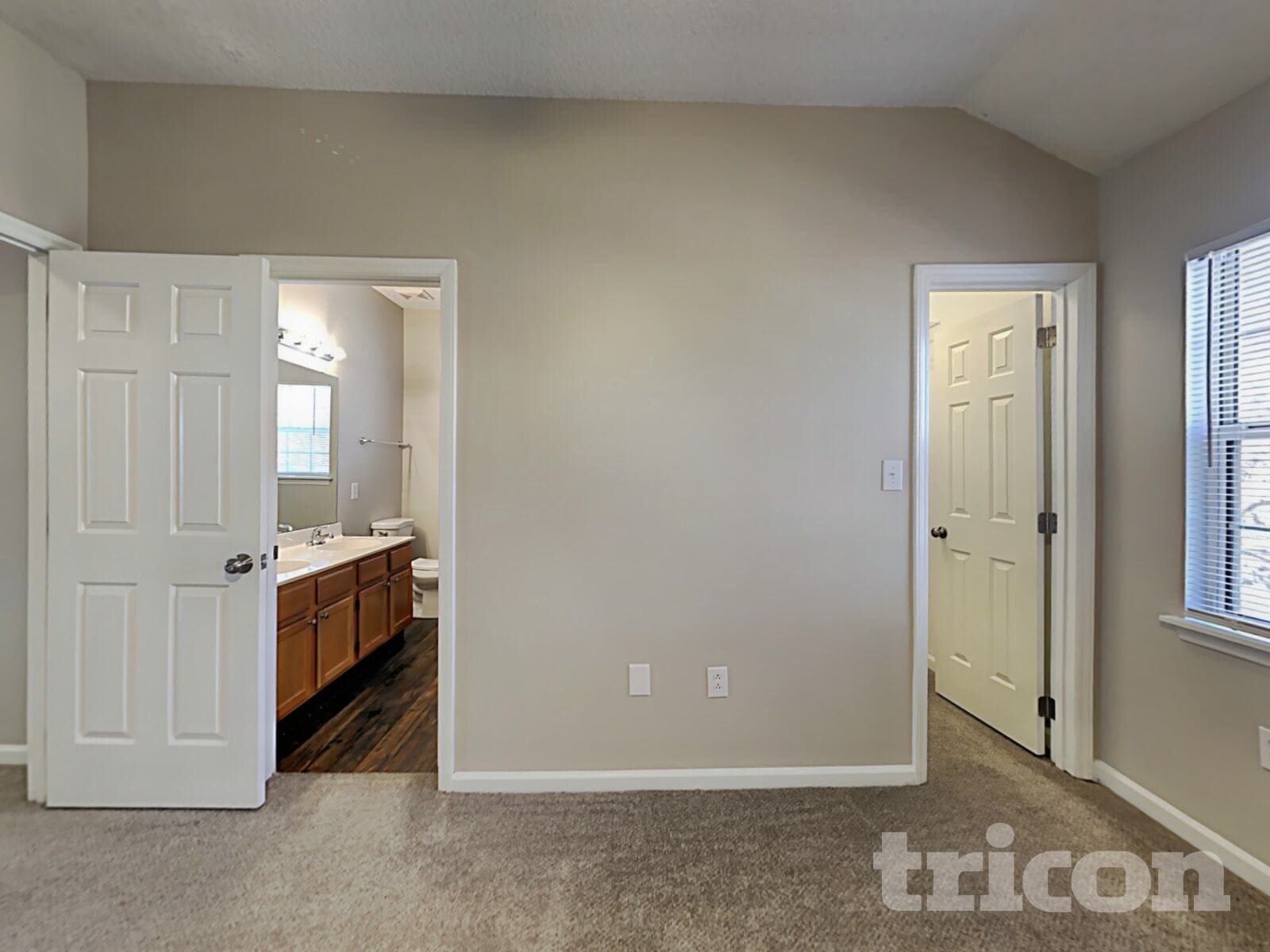 Building Photo - 5207 Hedgecrest Pl