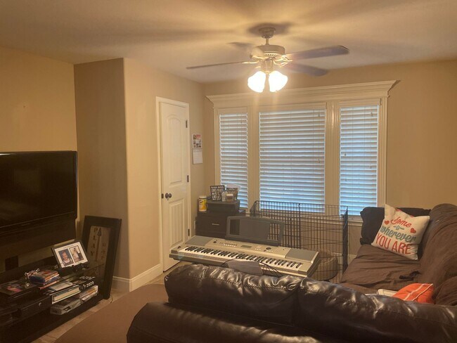 Building Photo - 3/2/2 WYLIE!  Ready for move in!