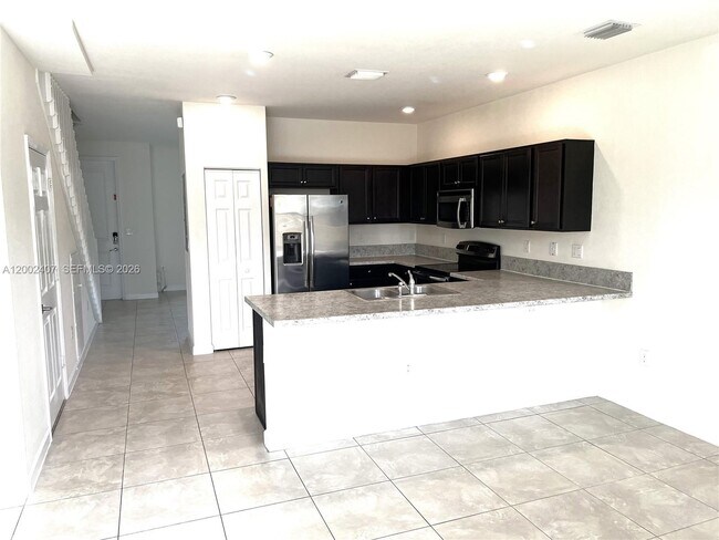 Building Photo - 11498 SW 250th St