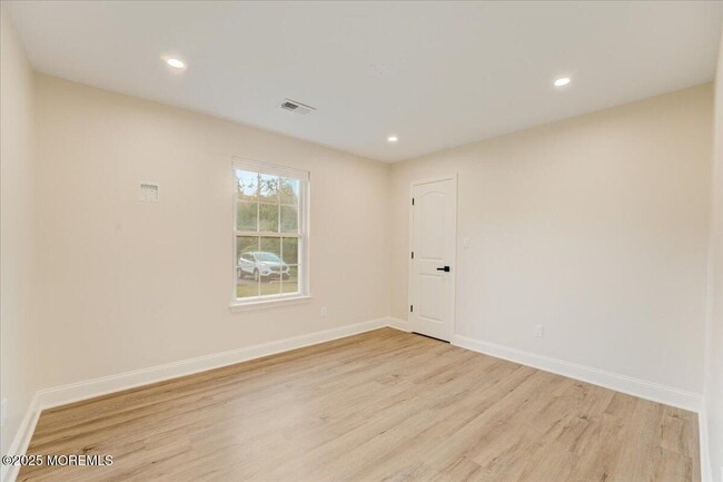 Building Photo - 152 Frontier Way