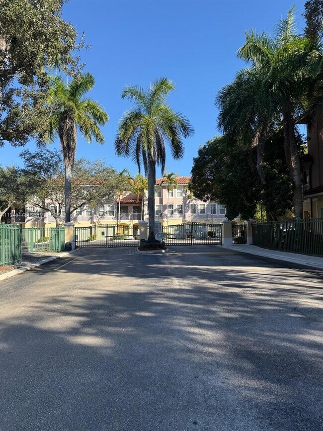 Building Photo - 6598 W Sample Rd