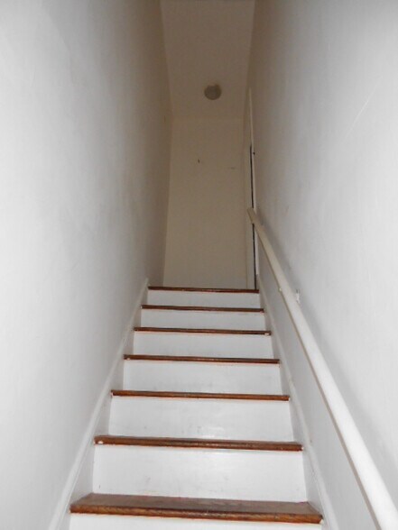 Building Photo - 3509 6th St