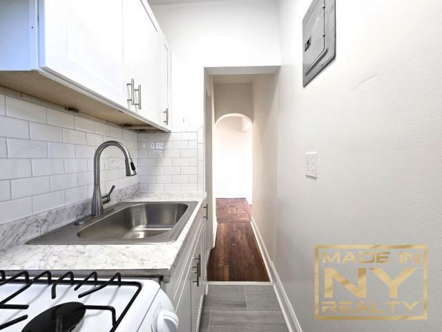 Building Photo - 1 bedroom in Belle Harbor NY 11694