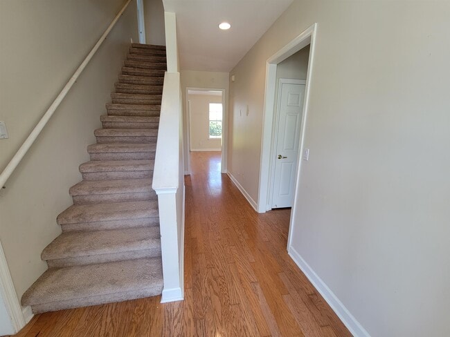 Building Photo - 4061 Shady View Ln