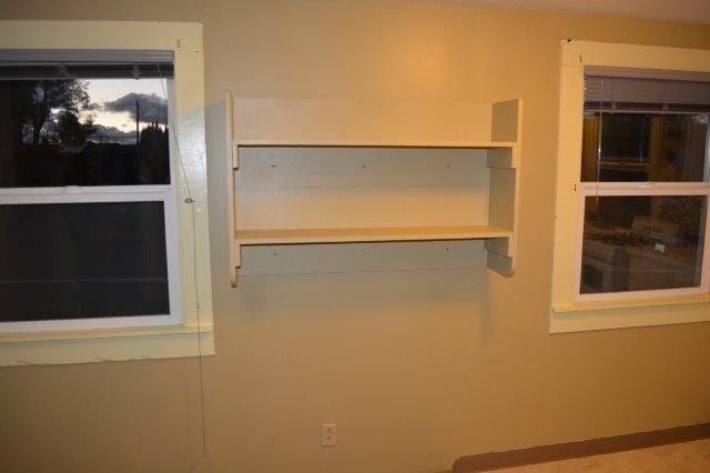 Building Photo - CUTE, COZY CABIN , 1 bedroom studio detached house