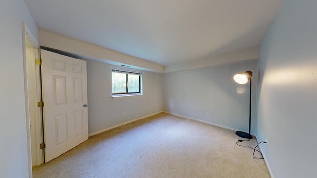 Building Photo - 275 Briarcrest Dr