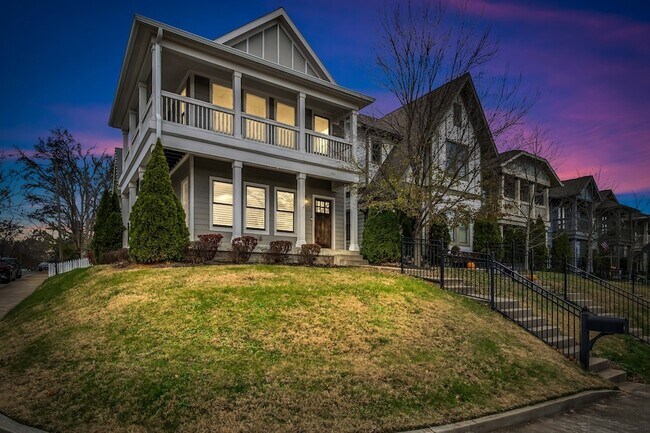 Building Photo - 1801A Sevier St