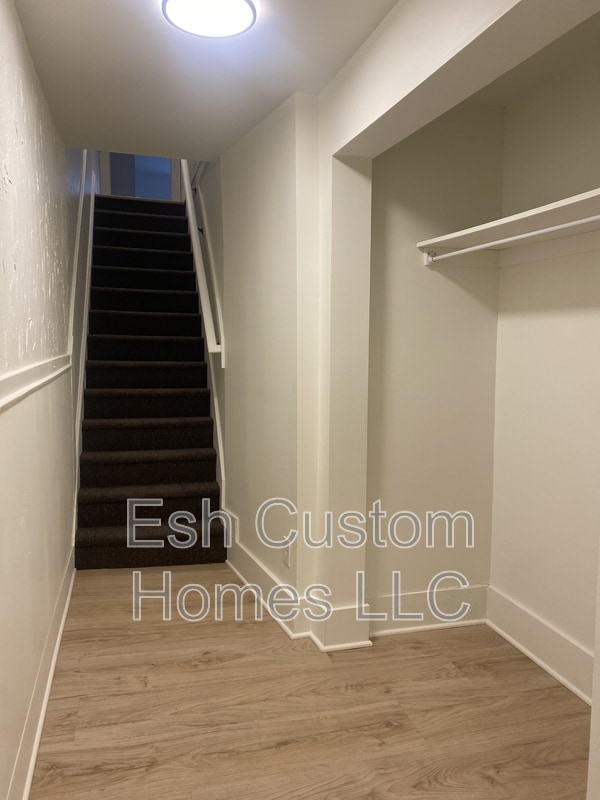 Building Photo - 741 Manor St