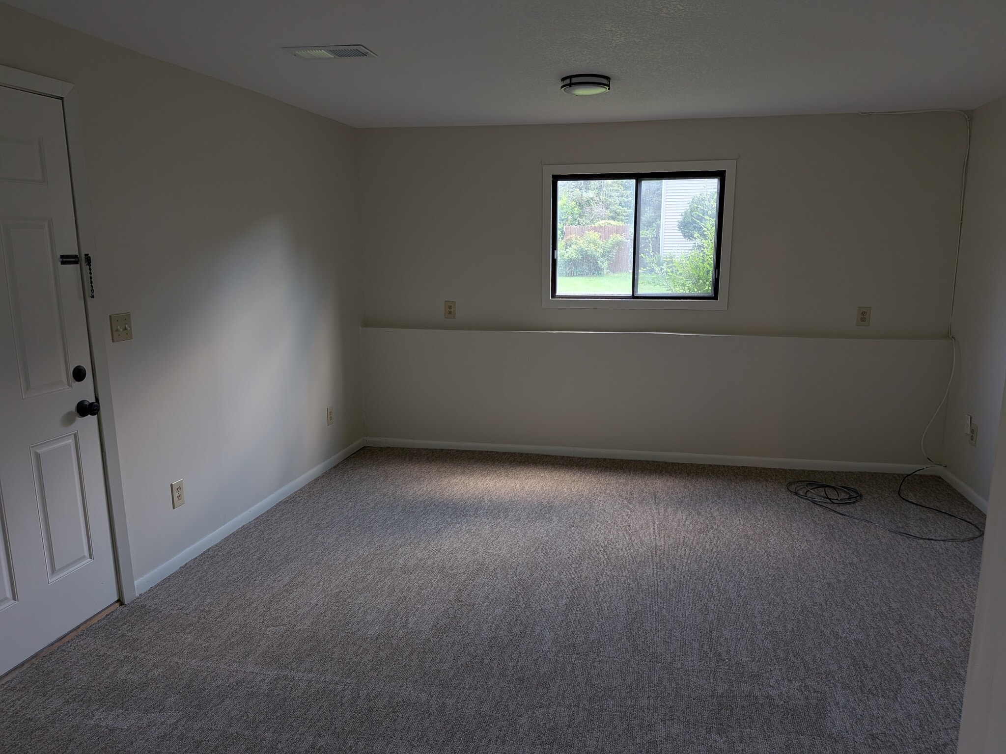 Lower level bed or den - 9931 Cord St NE