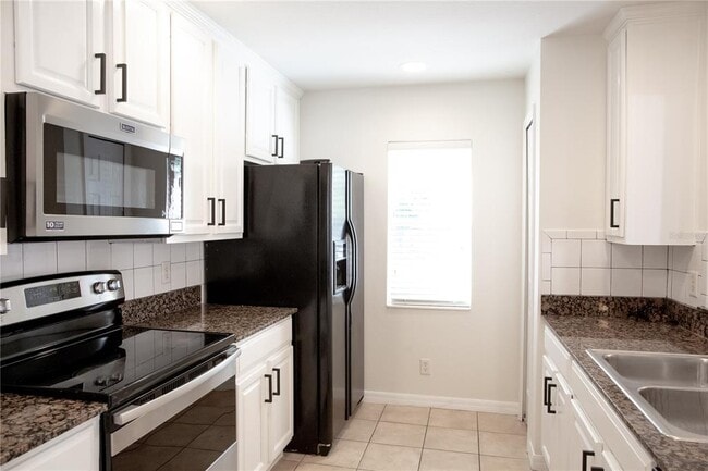 Building Photo - 9426 Charlesberg Dr