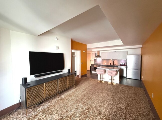 Building Photo - NEW CONSTRUCTION Funky 600sf 1BR/1BA Mid-Market AVAILABLE NOW