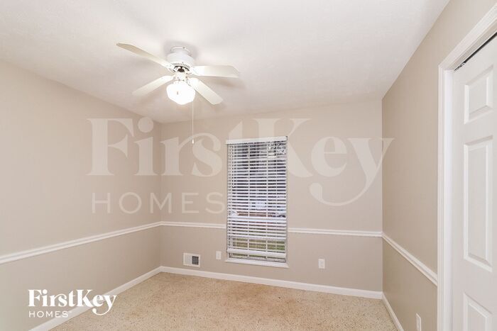 Building Photo - 860 Regency Ct NW