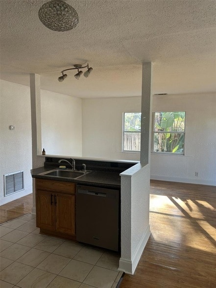 Building Photo - 5038 37th Ave N