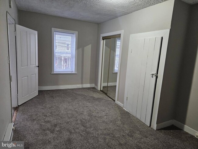 Building Photo - 10 W Frederick St