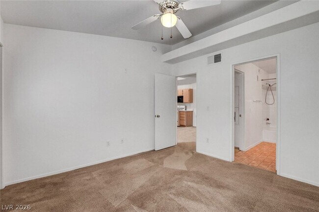 Building Photo - 7885 W Flamingo Rd