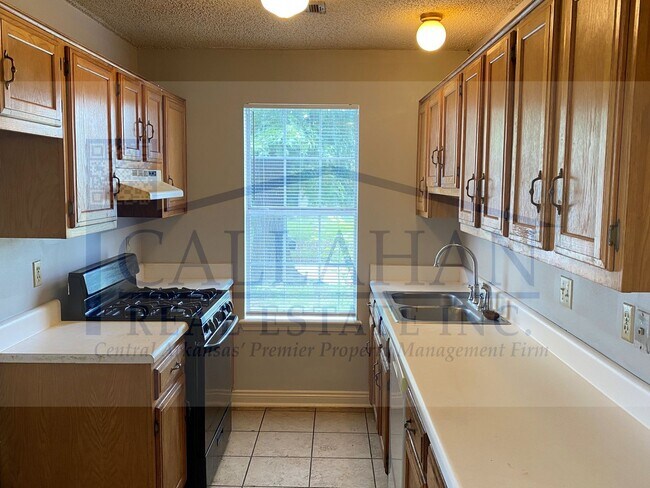 Building Photo - 5 Sweet Rose Ln