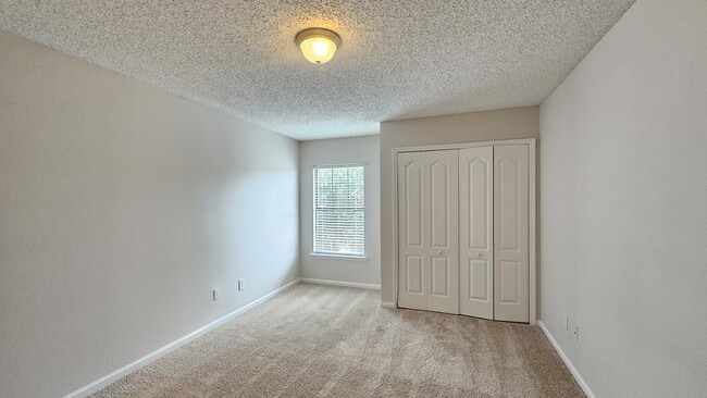 Building Photo - 4781 Playschool Dr