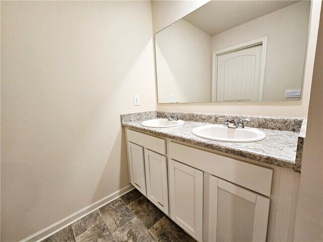 Building Photo - 274 Walnut Grv Wy