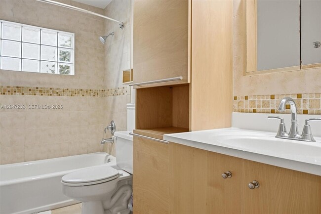 Building Photo - 411 Bermuda Springs Dr