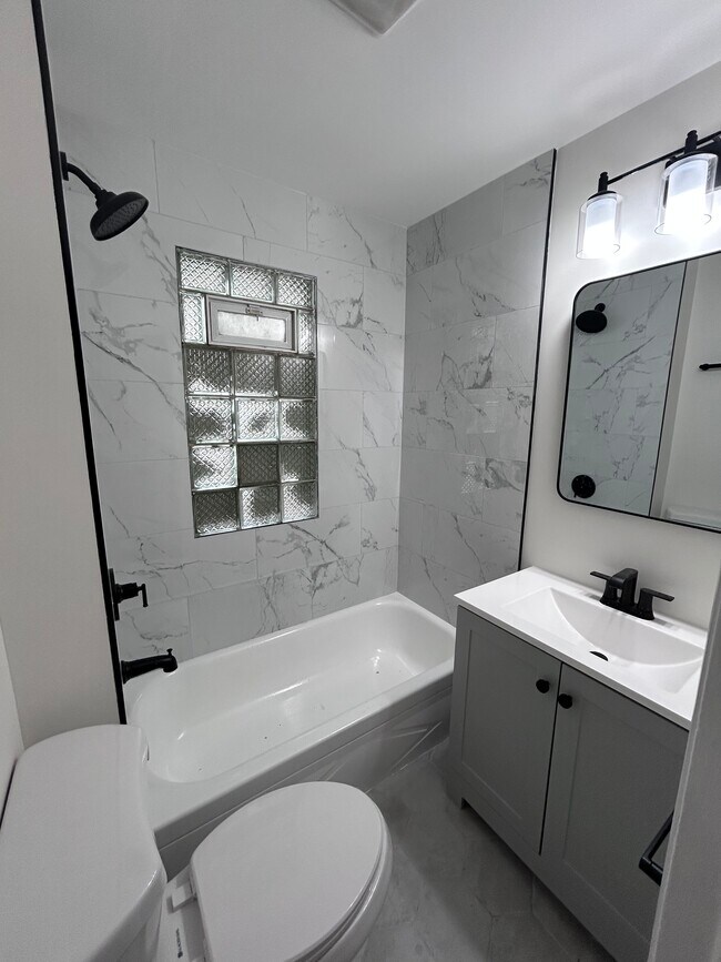 Building Photo - 6639 Alexander Ave