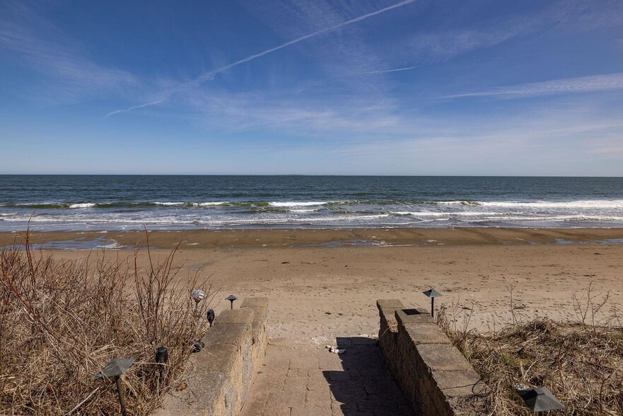 Building Photo - 1138 Ocean