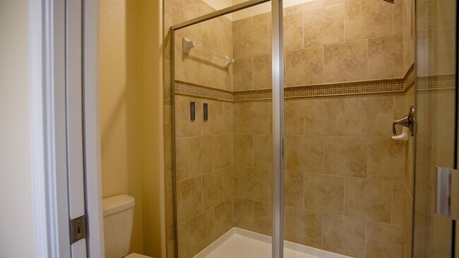 Building Photo - 1528 Moon Valley Dr