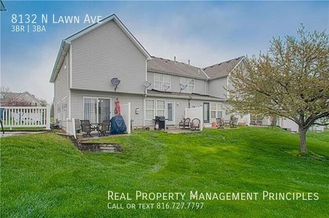 Building Photo - 8132 N Lawn Ave