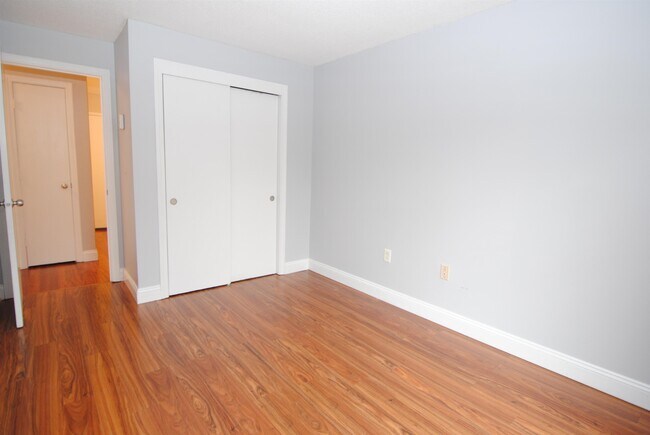 Building Photo - 108 Eastern Ave