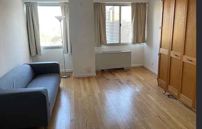 Building Photo - 5500 Friendship Blvd