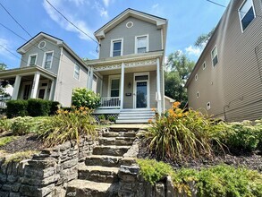 Building Photo - Charming 3 Bed/2 Full Bath in Columbia Tus...