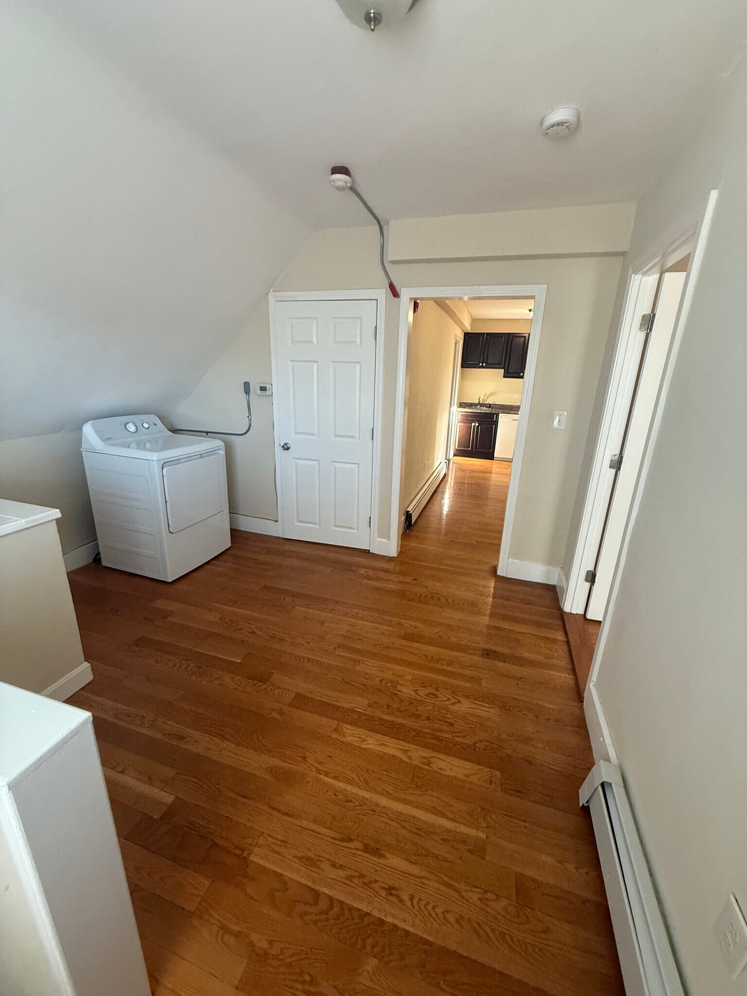 Building Photo - 5 Clifton St