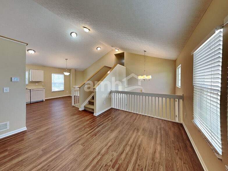 Building Photo - 9283 Ruston Ln