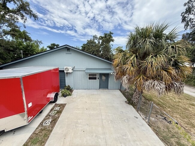 Building Photo - 8240 Krag Dr