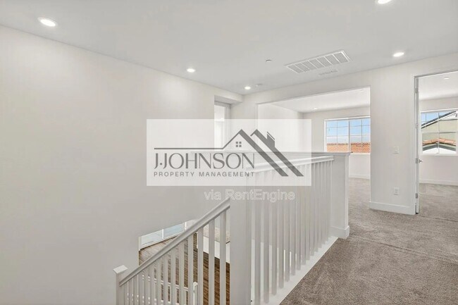 Building Photo - 6640 Silverleaf Ct