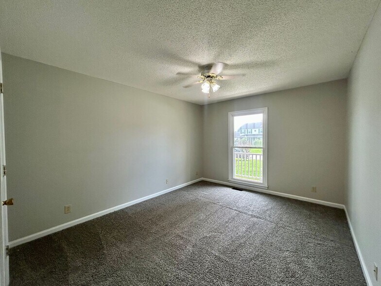Building Photo - 1225 Cobblestone Ln