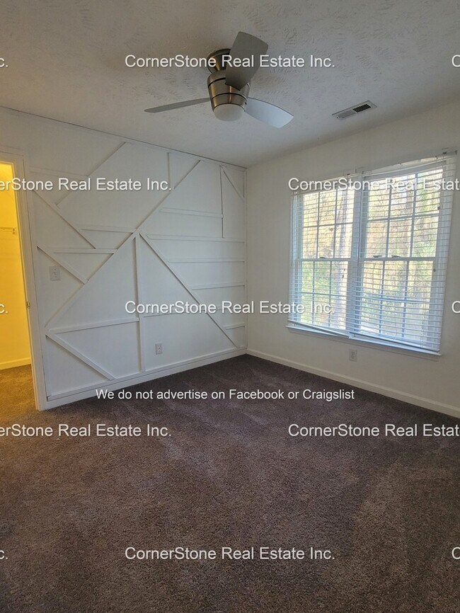 Building Photo - 3942 Watling Ct