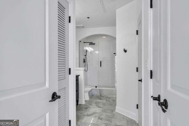 Building Photo - 3445 N Stratford Rd NE