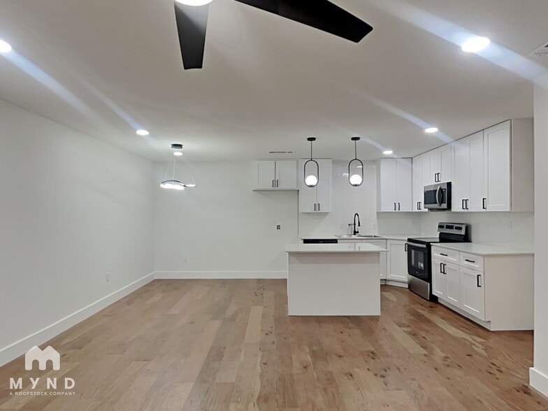 Building Photo - 1603 Rutland Dr