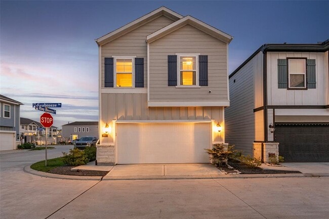 Building Photo - 614 Seabreeze Dr