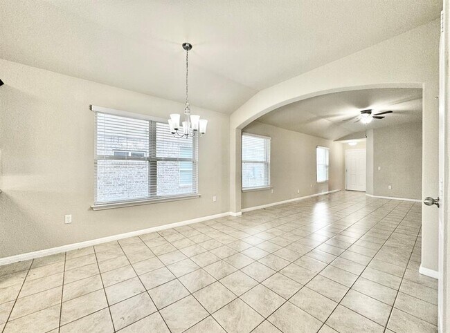 Building Photo - 1024 Britt Ln