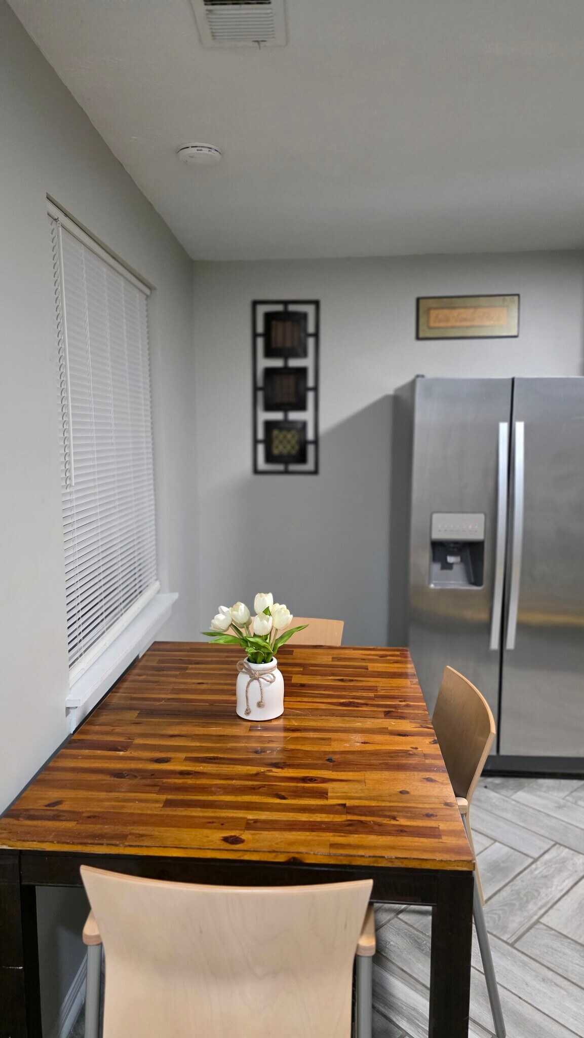 Building Photo - 1417 22nd Ave N