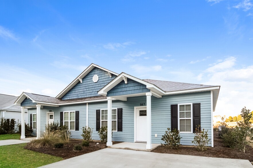 Building Photo - 187 Highlands Glen