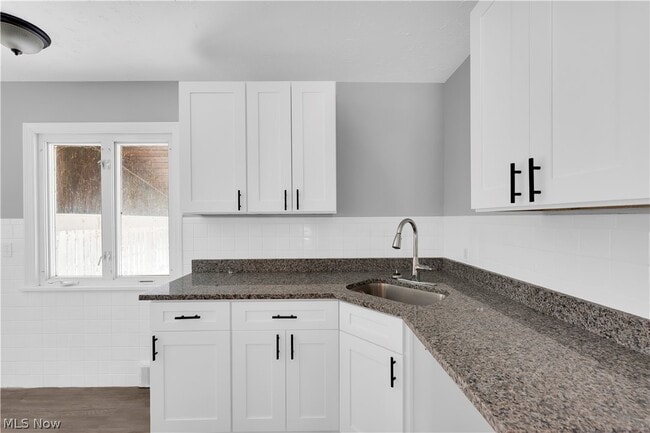 Building Photo - 22501 Arms Ave