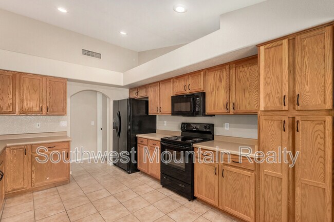 Building Photo - 29628 N Candlewood Dr