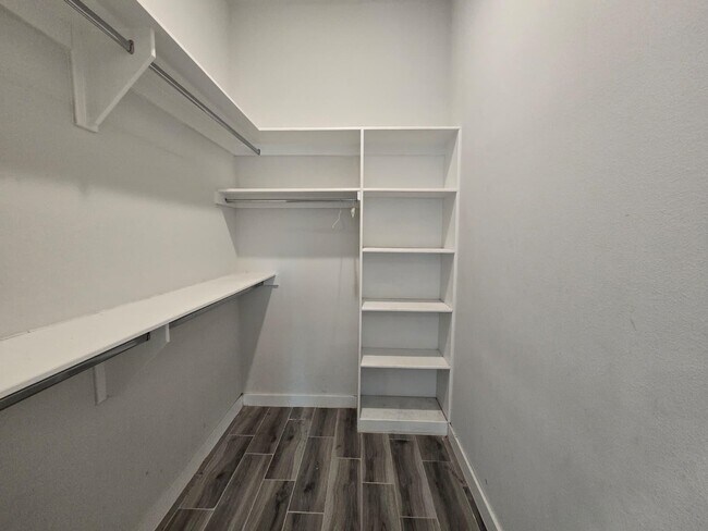 Building Photo - 1604 Coba Dr