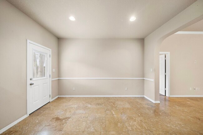 Building Photo - 18319 Hillingdon Ln