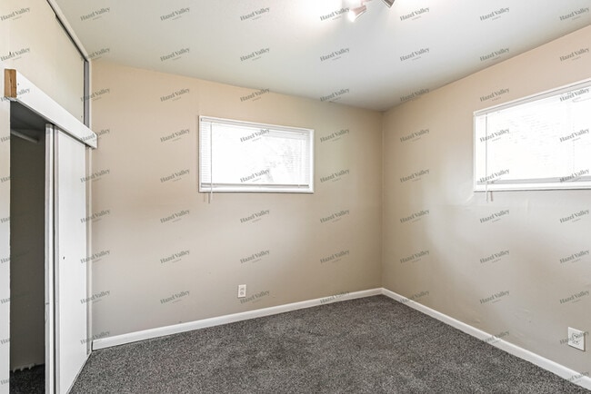 Building Photo - 1200 S Waterford Dr